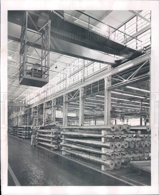 1951 Oldsmobile Plant 90MM High Velocity Guns for Tanks Press Photo - Historic Images