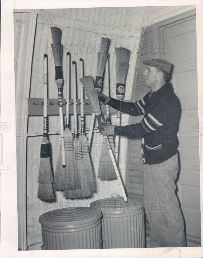 1960 Northbrook, IL Chicago Curling Club Invitational Bonspiel Press Photo - Historic Images