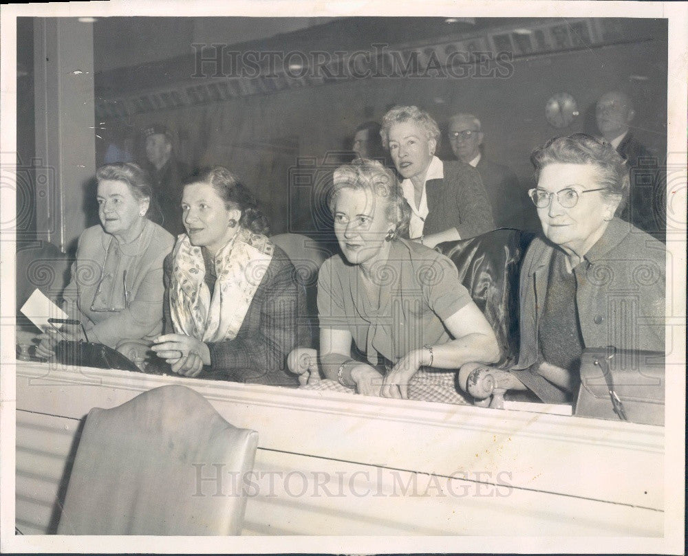 1959 Chicago, Illinois Curling Club Men&#39;s Bonspiel Spectators Press Photo - Historic Images