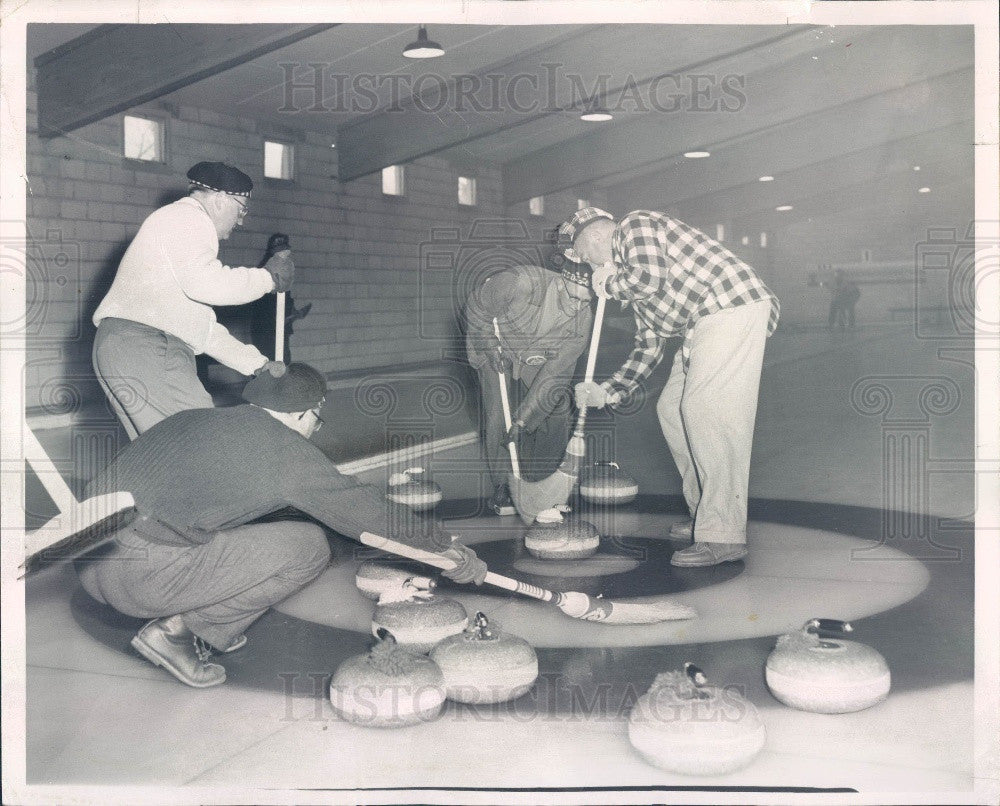 1959 Chicago, Illinois Exmoor Country Club Curling Bonspiel Press Photo - Historic Images