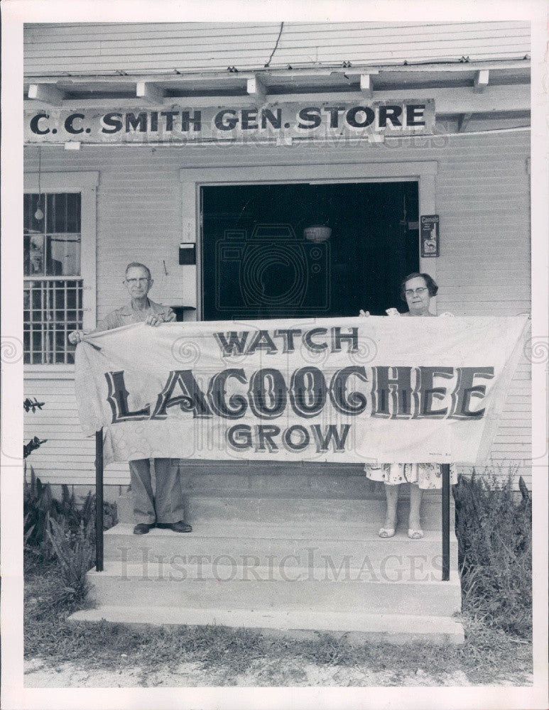 1961 Lacoochee, Florida CC Smith General Store &amp; 1920&#39;s Banner Press Photo - Historic Images