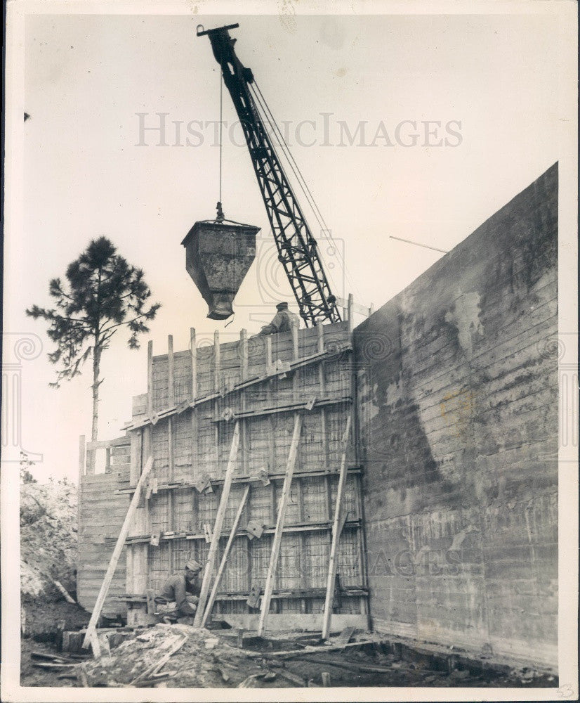 1948 FL Lake Seminole Long Bayou Dam Project N Dike Pump Station Press Photo - Historic Images