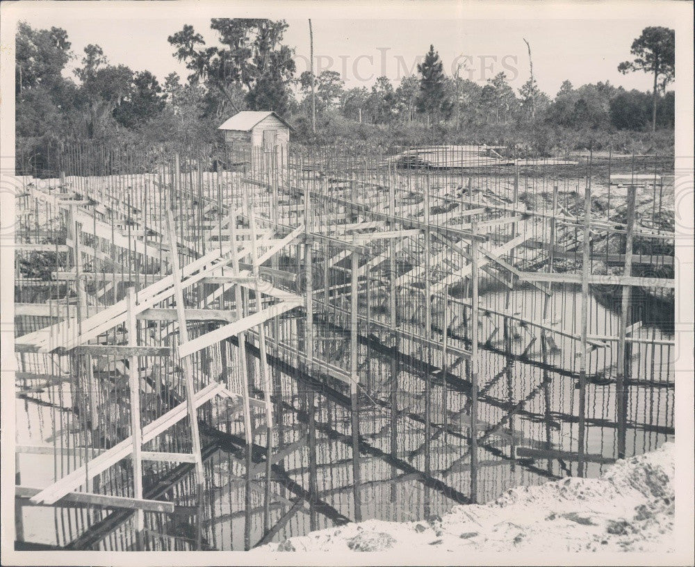 1948 Florida Lake Seminole Long Bayou Dam Project Pump Station Press Photo - Historic Images