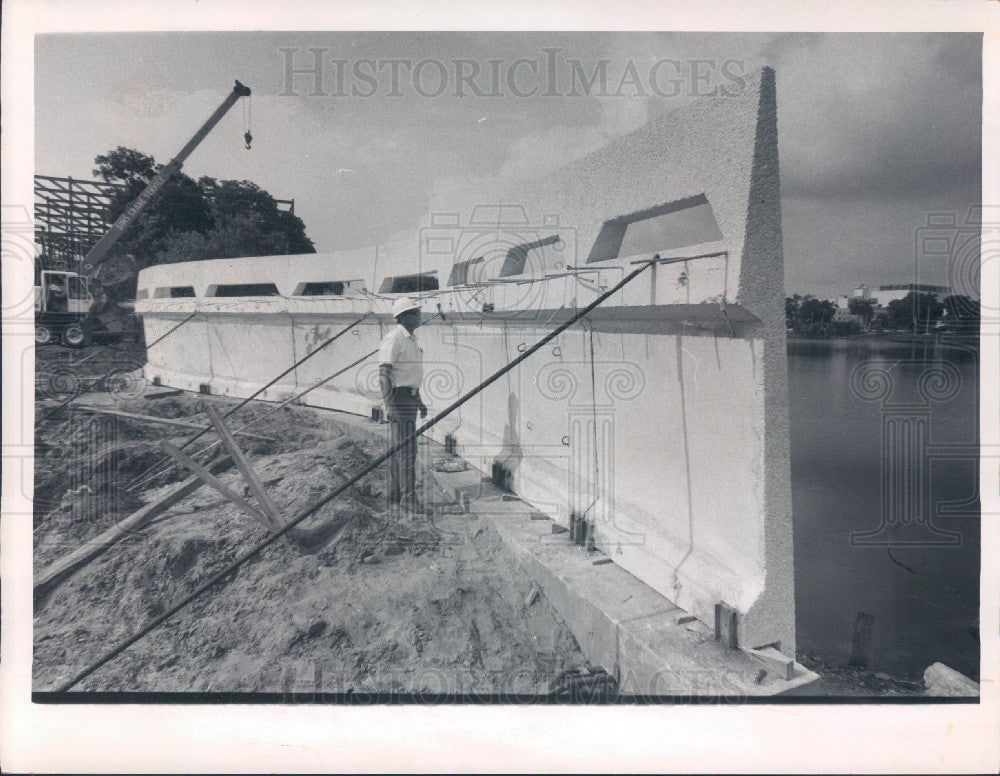 1970 St. Petersburg Florida Mirror Lake Seawall Construction Press Photo - Historic Images