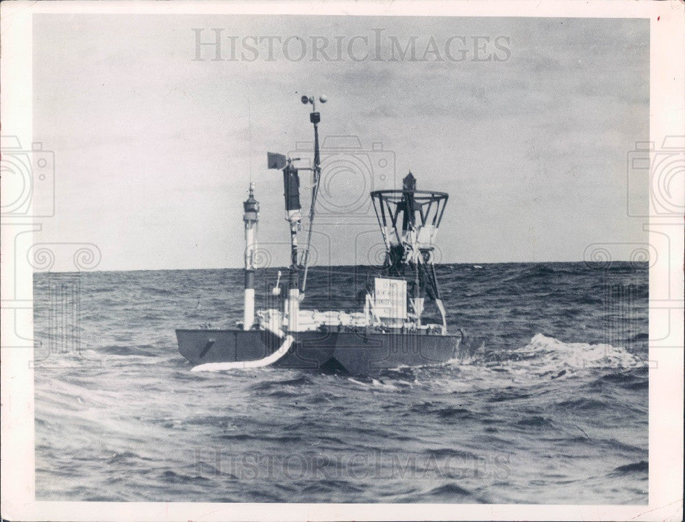 1960 Florida Gulf of Mexico Navy NOMAD Weather Buoy Press Photo - Historic Images