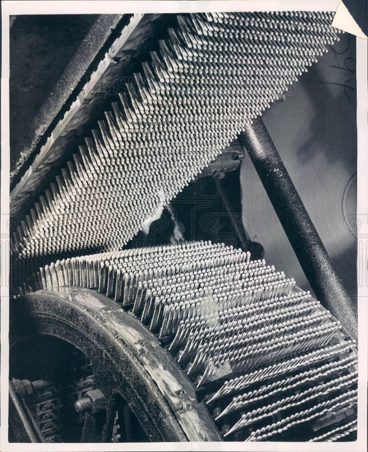 Undated Book Matches Being Produced on Endless-Chain Machine Press Photo - Historic Images