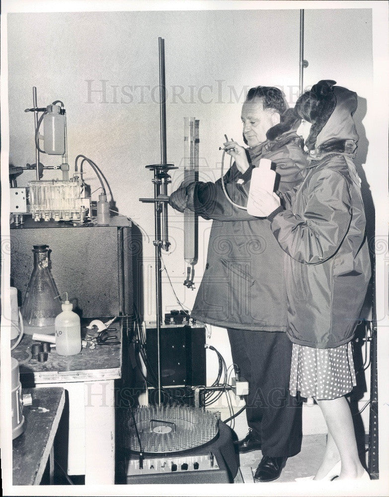 1966 Chicago, Illinois Hektoen Institute Cold Research Laboratory Press Photo - Historic Images