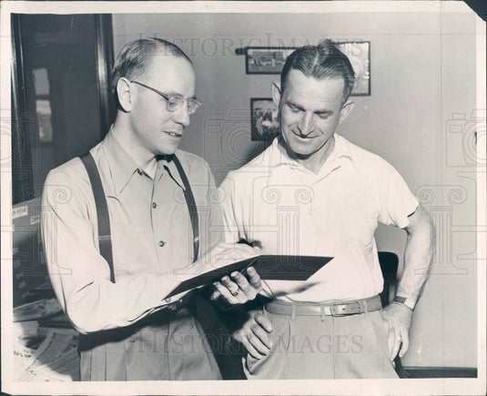 1950 Denver Post Sportswriter Frank Haraway Press Photo - Historic Images