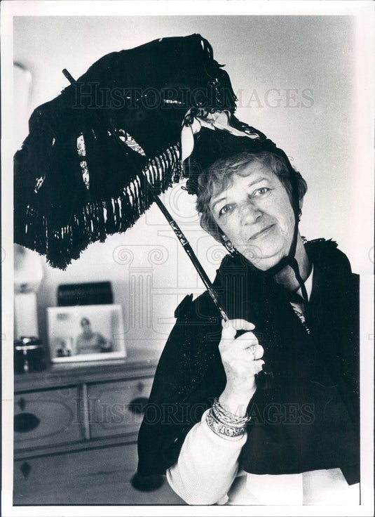 1977 Denver, Colorado Mad Hatter's Club Mrs. Robert Harrison Press Photo - Historic Images