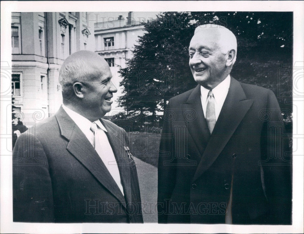 1960 Soviet Premier Nikita Khrushchev &amp; Industrialist Cyrus Eaton Press Photo - Historic Images