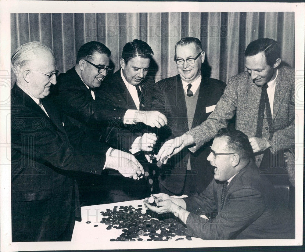 1966 Denver, CO St Patrick&#39;s Day Parade Committee &amp; Irish Coins Press Photo - Historic Images