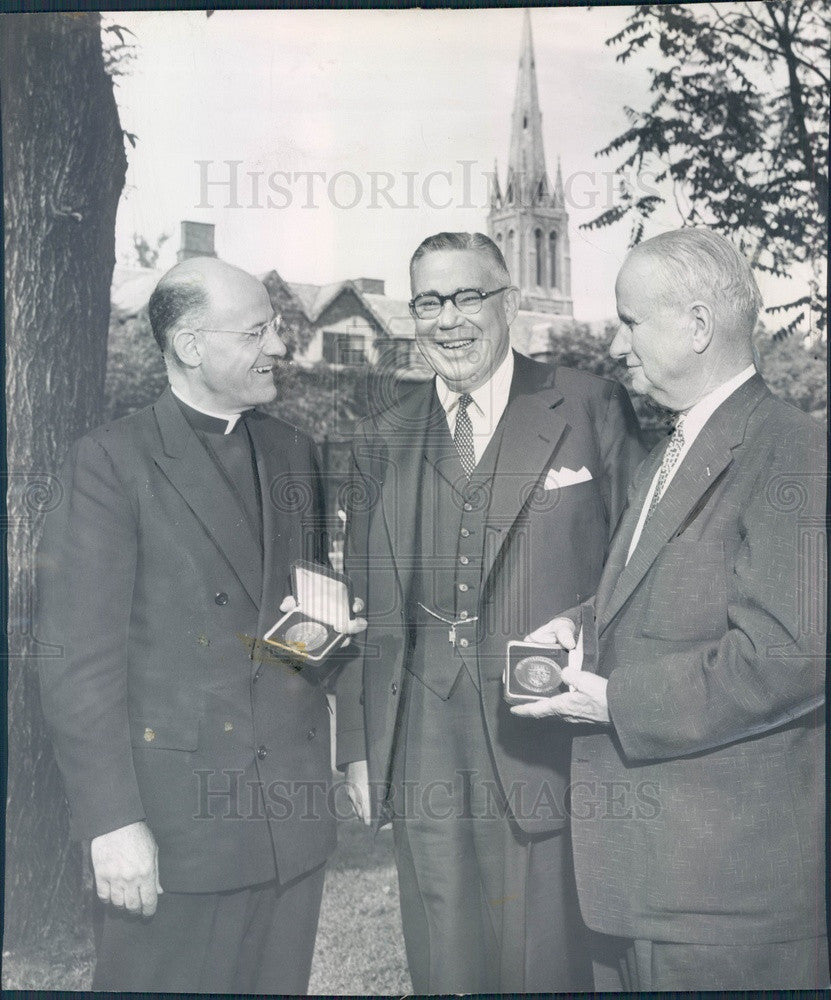 1958 Univ of Chicago Alumni Award Recipients Reinert &amp; McLean Press Photo - Historic Images