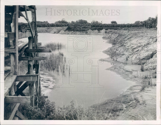 1953 Largo, Florida Kersey's Fish Pond Under Construction Press Photo - Historic Images