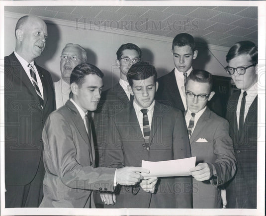 1965 St. Petersburg FL Boca Ciega HS Kiwanis Club/Key Club Officers Press Photo - Historic Images