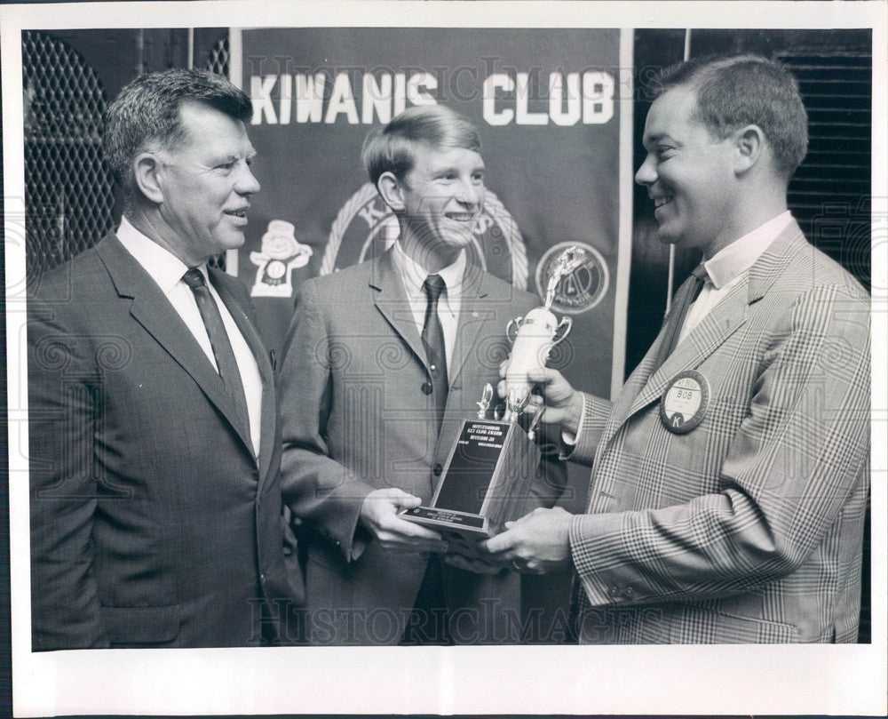 1967 St. Petersburg FL Boca Ciega HS Kiwanis Club/Key Club Award Press Photo - Historic Images