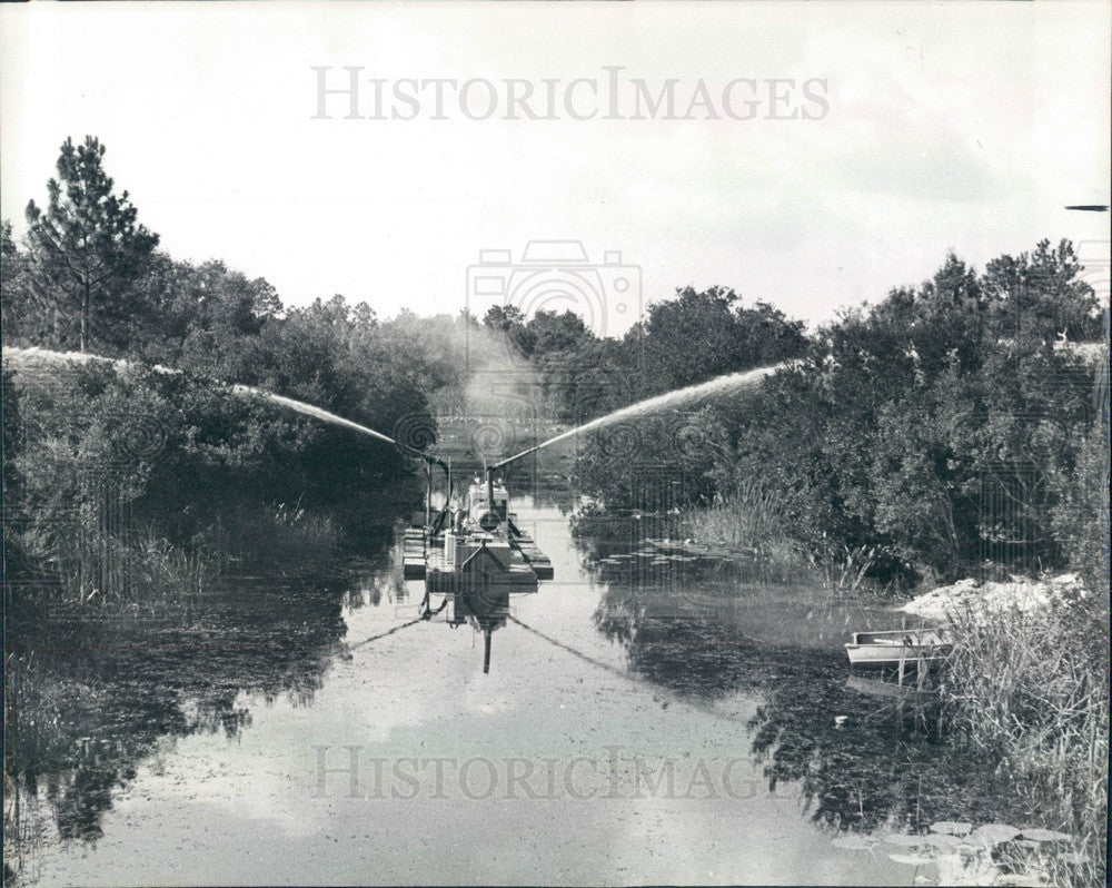 1979 Orlando FL Aztec Development Water-Vac Weed Harvesting Machine Press Photo - Historic Images