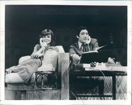 1977 Hollywood Actors Judd Hirsch & Anita Gillette Press Photo - Historic Images