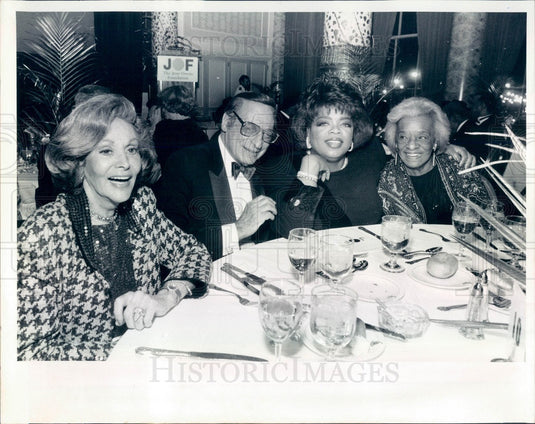 1991 Oprah Winfrey/Chicago Columnist Irv Kupcinet/Ruth S Owens Press Photo - Historic Images