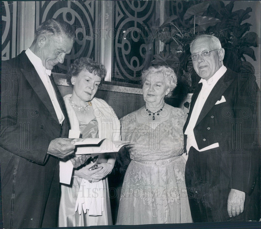 1953 Denver, Colorado Mr/Mrs Rollie Bradford, Mr/Mrs Harry Warner Press Photo - Historic Images