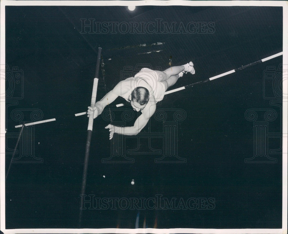 1966 Southern California Strider Pole Vaulter Mel Hein Jr Press Photo - Historic Images