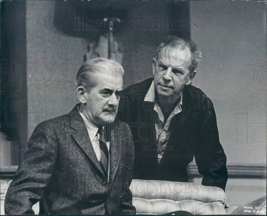 1967 Actors Hume Cronyn & Philip Bourneuf Press Photo - Historic Images