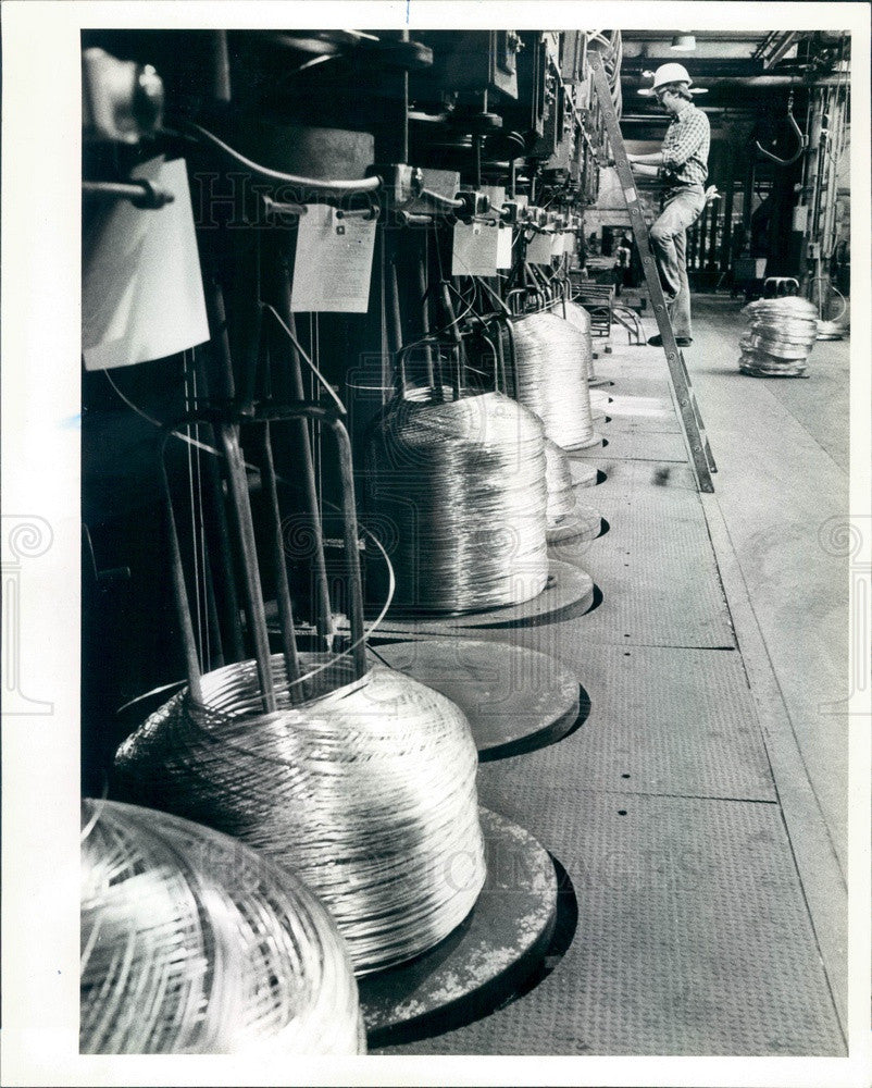 1981 Chicago, Illinois Amerwire Wire Galvanizing Line Press Photo - Historic Images