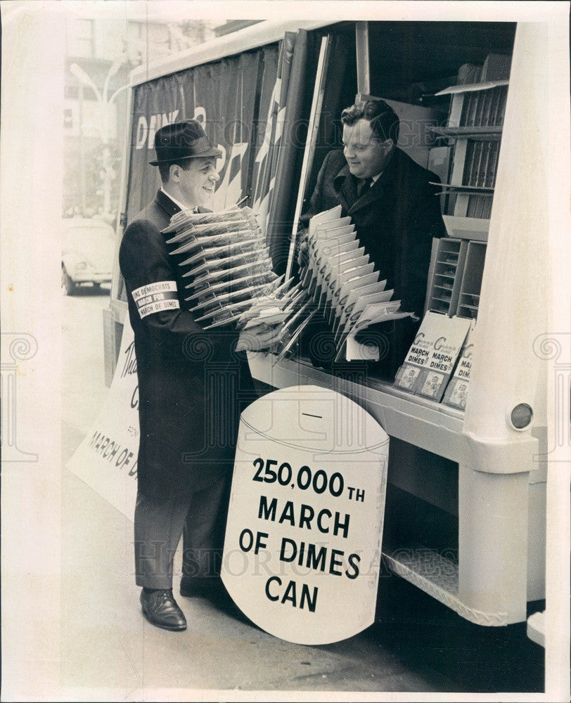 1963 Chicago, Illinois March of Dimes Collection State &amp; Madison Press Photo - Historic Images