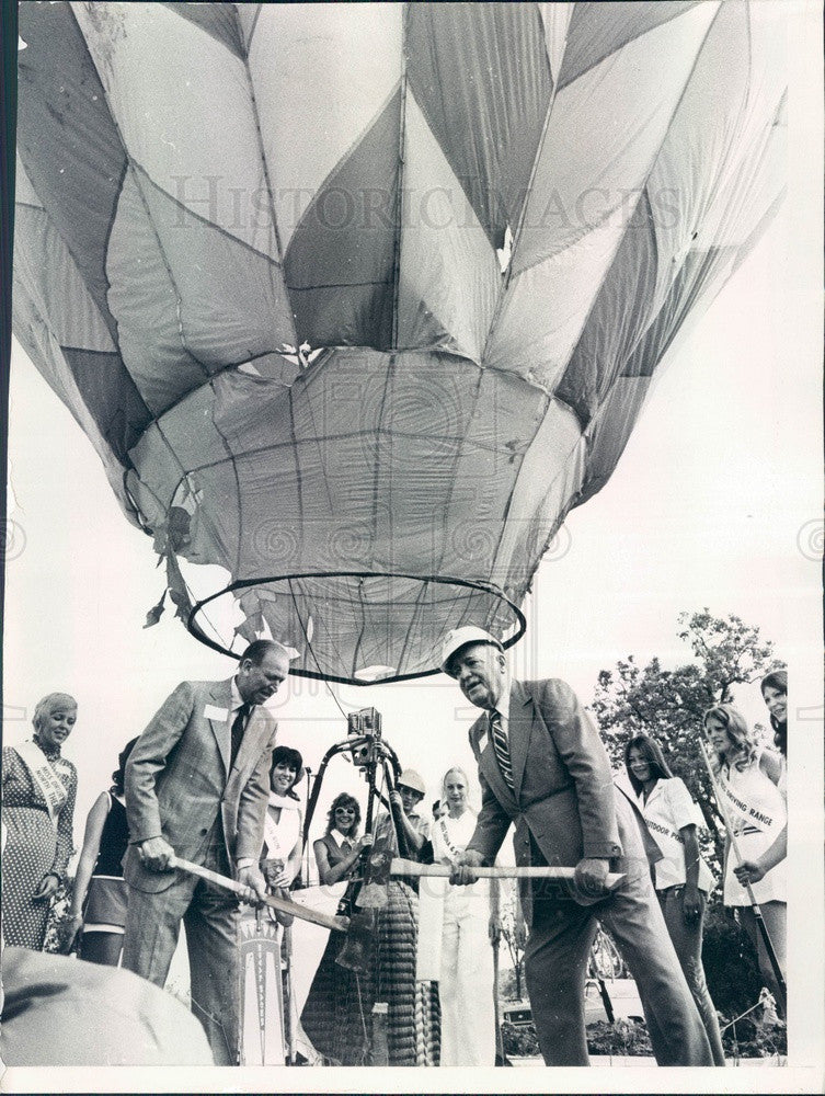 1973 Chicago, Illinois Marriott Lincolnshire Resort Groundlifting Press Photo - Historic Images