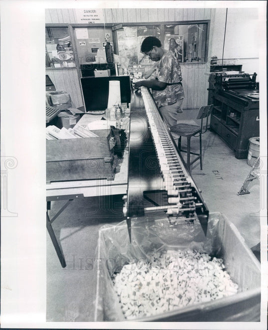 1978 St. Petersburg Florida Colt & Dumont Ballpoint Pen Factory Press Photo - Historic Images