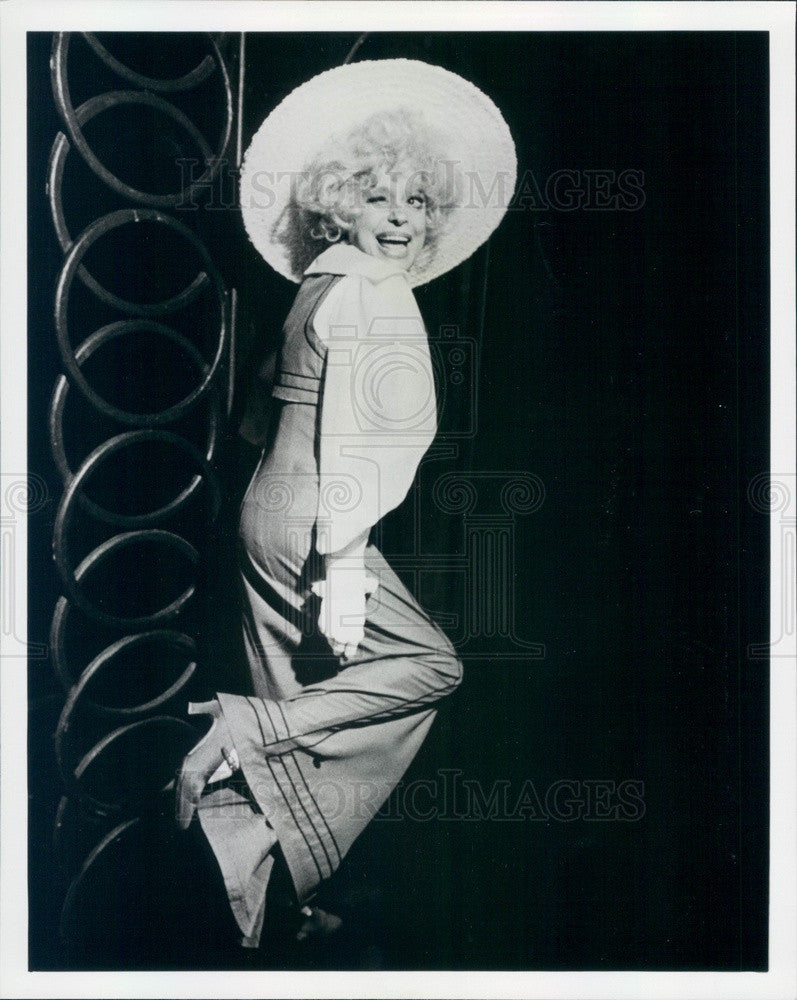 Undated Hollywood Actress Carol Channing in Hello Dolly Press Photo - Historic Images