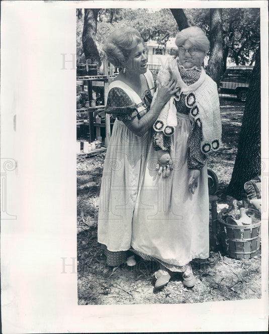 1978 Largo, Florida Doll Maker Fay Wine & Granny Doll Press Photo - Historic Images