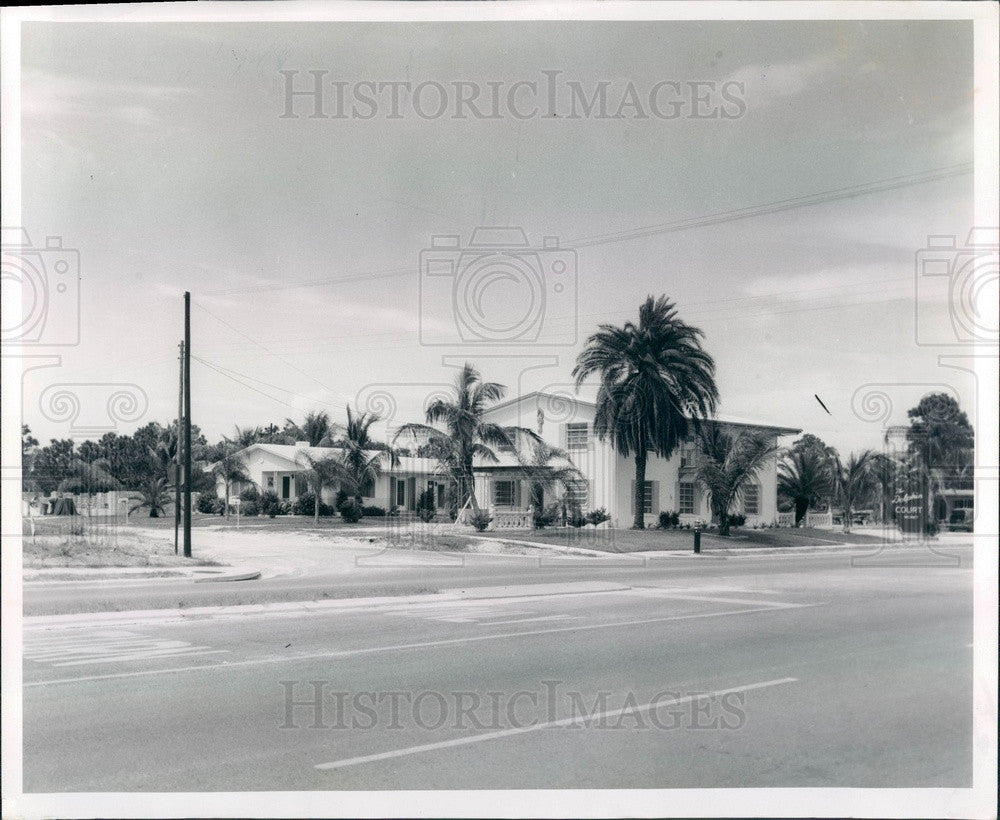 1955 St. Petersburg Florida The Dolphin Court Press Photo - Historic Images