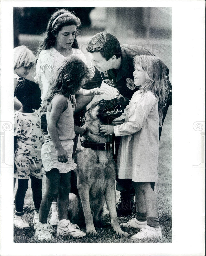 1988 Clearwater, Florida Police Officer Borland &amp; K-9 Erlo Press Photo - Historic Images