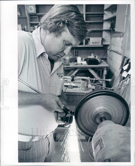 1981 Largo, Florida Donnelly's Golf Shop Technician Bob Blair Press Photo - Historic Images