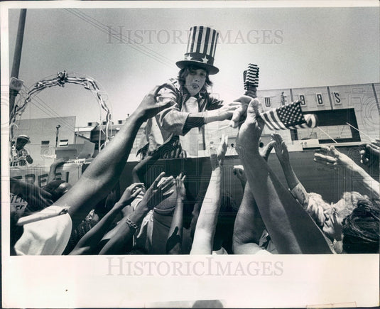 1977 St. Petersburg, Florida Webb's City Shopping Center Celebration Press Photo - Historic Images