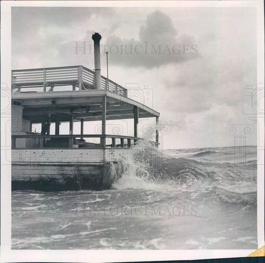 1957 St. Petersburg Florida Grounded Fishing Vessel Capt Joe Lundy Press Photo - Historic Images