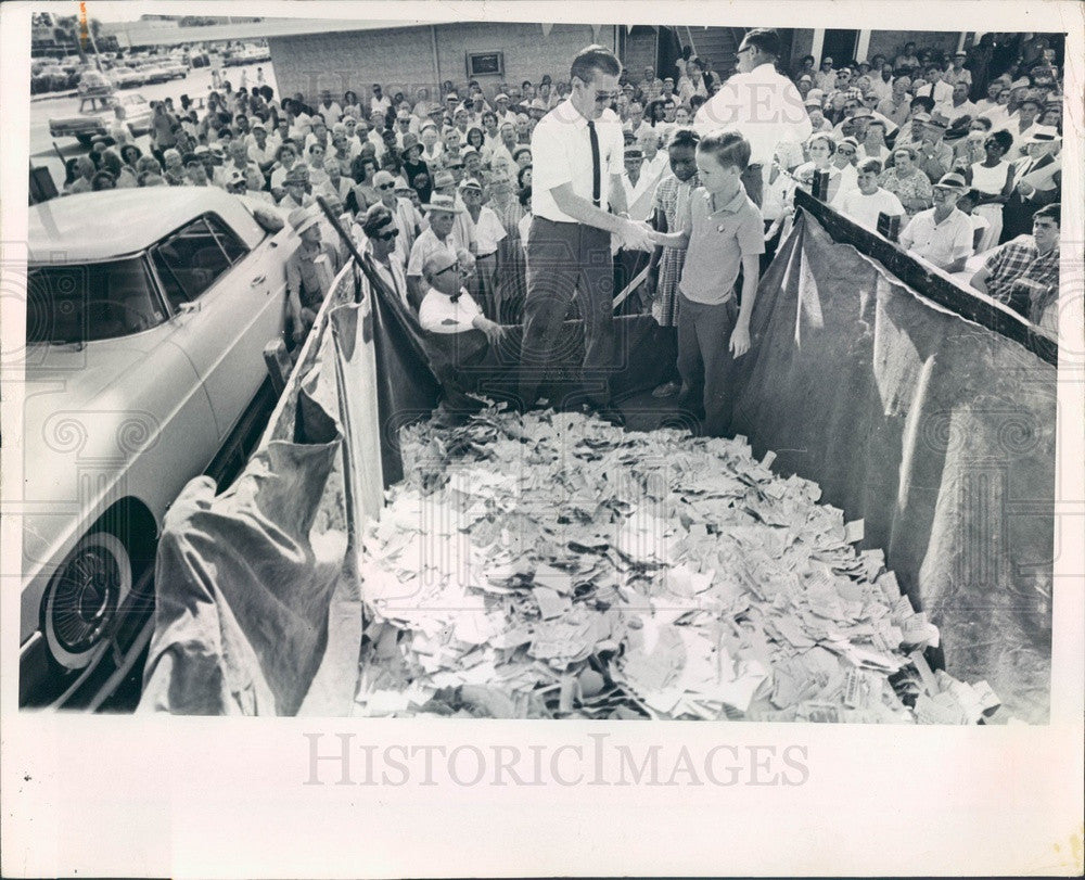 1966 St. Petersburg, Florida Webb&#39;s City Sweepstakes Press Photo - Historic Images