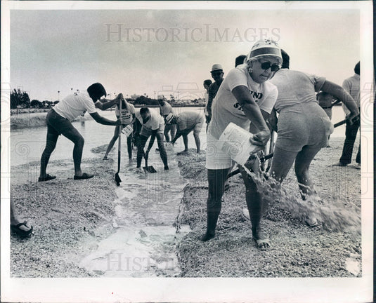 1978 St. Petersburg Florida Blind Pass Do-It-Yourself Dredging Press Photo - Historic Images