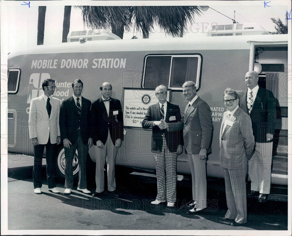 1973 Clearwater, Florida Rotary Club &amp; Mobile Blood Donor Station Press Photo - Historic Images