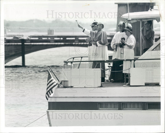 1980 St. Petersburg Florida St Brendan Catholic Church Boat Blessing Press Photo - Historic Images