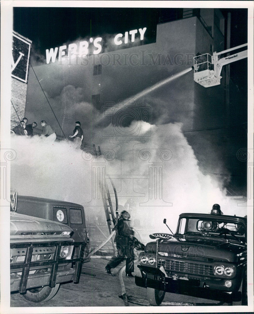 1964 St. Petersburg, Florida Webb&#39;s City Warehouse Fire Press Photo - Historic Images