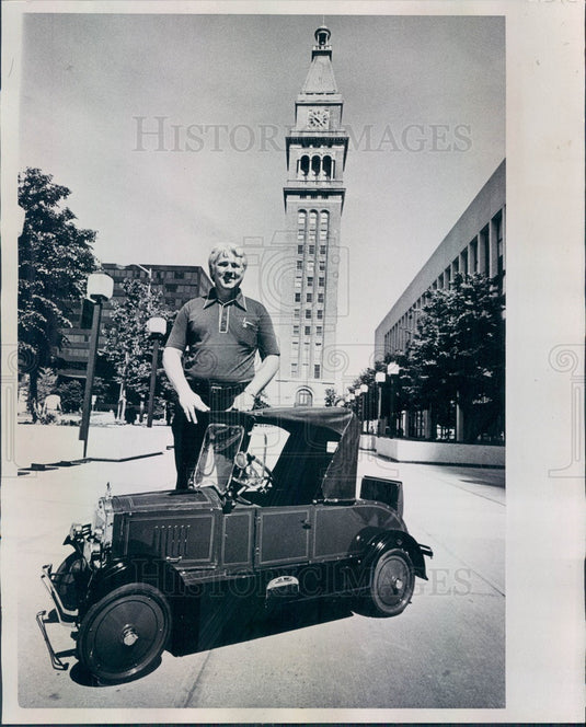 1976 Denver, CO Miniature Packard Roadster & Owner Dick McKinley Press Photo - Historic Images