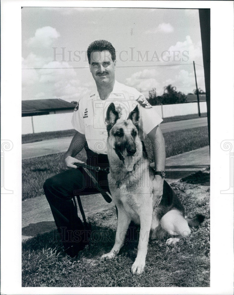 1991 St. Petersburg FL Police Dept Deputy Howard Wooelen &amp; K-9 Baron Press Photo - Historic Images