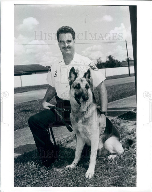 1991 St. Petersburg FL Police Dept Deputy Howard Wooelen & K-9 Baron Press Photo - Historic Images