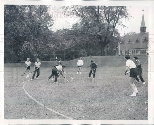 1959 Illinois Lake Forest College Ferry Hall Girls Field Hockey Press Photo - Historic Images