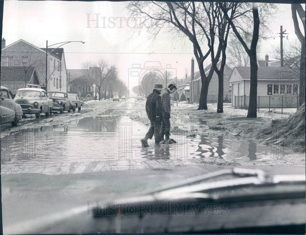 1962 Chicago, Illinois Sewer Construction &amp; Standing Water Press Photo - Historic Images
