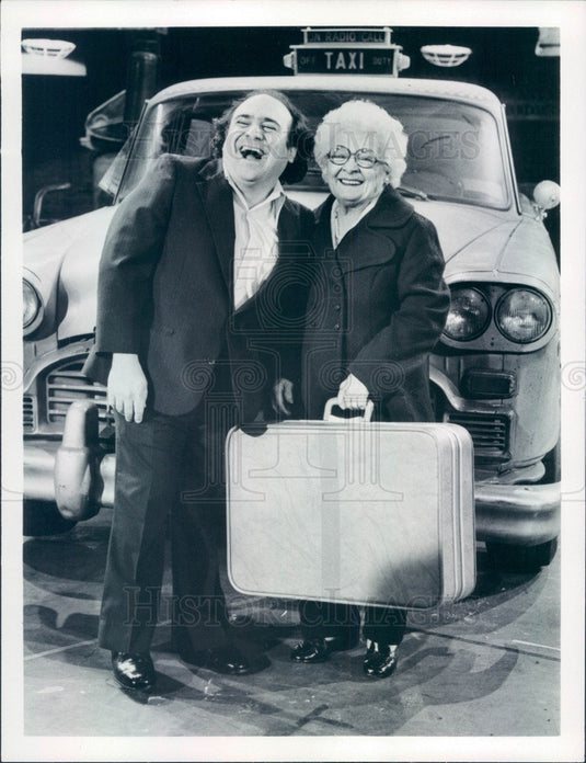 1981 Hollywood Actors Danny De Vito & Julia De Vito Press Photo - Historic Images