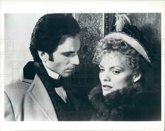 Undated Hollywood Actors Daniel Day-Lewis & Michelle Pfeiffer Press Photo - Historic Images