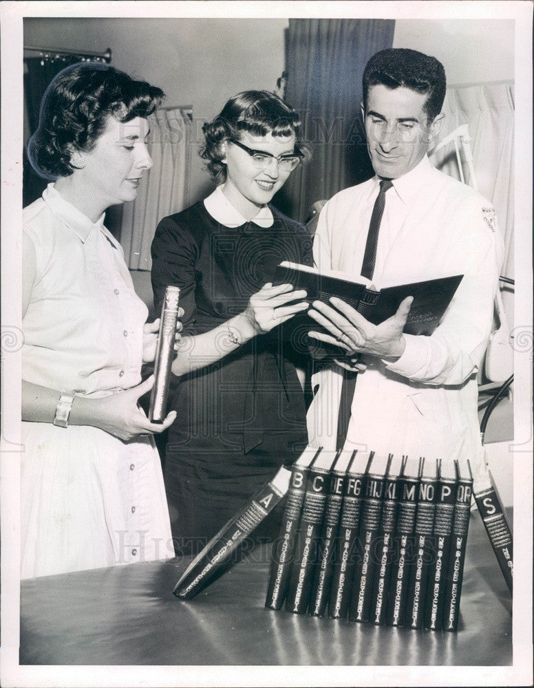 1958 St. Petersburg Florida Katherine Payne Rehab Center Director Press Photo - Historic Images