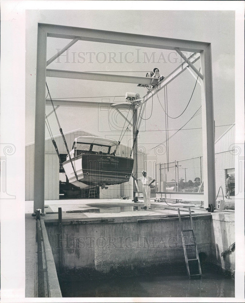 1963 St. Petersburg Florida Kellogg&#39;s Madeira Marina Boat Hoist Press Photo - Historic Images